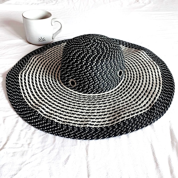 D&Y floppy paper sun hat - Picture 6 of 6